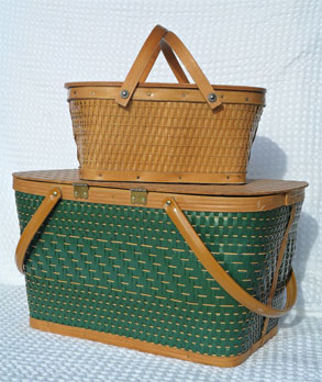 1950s child's picnic basket